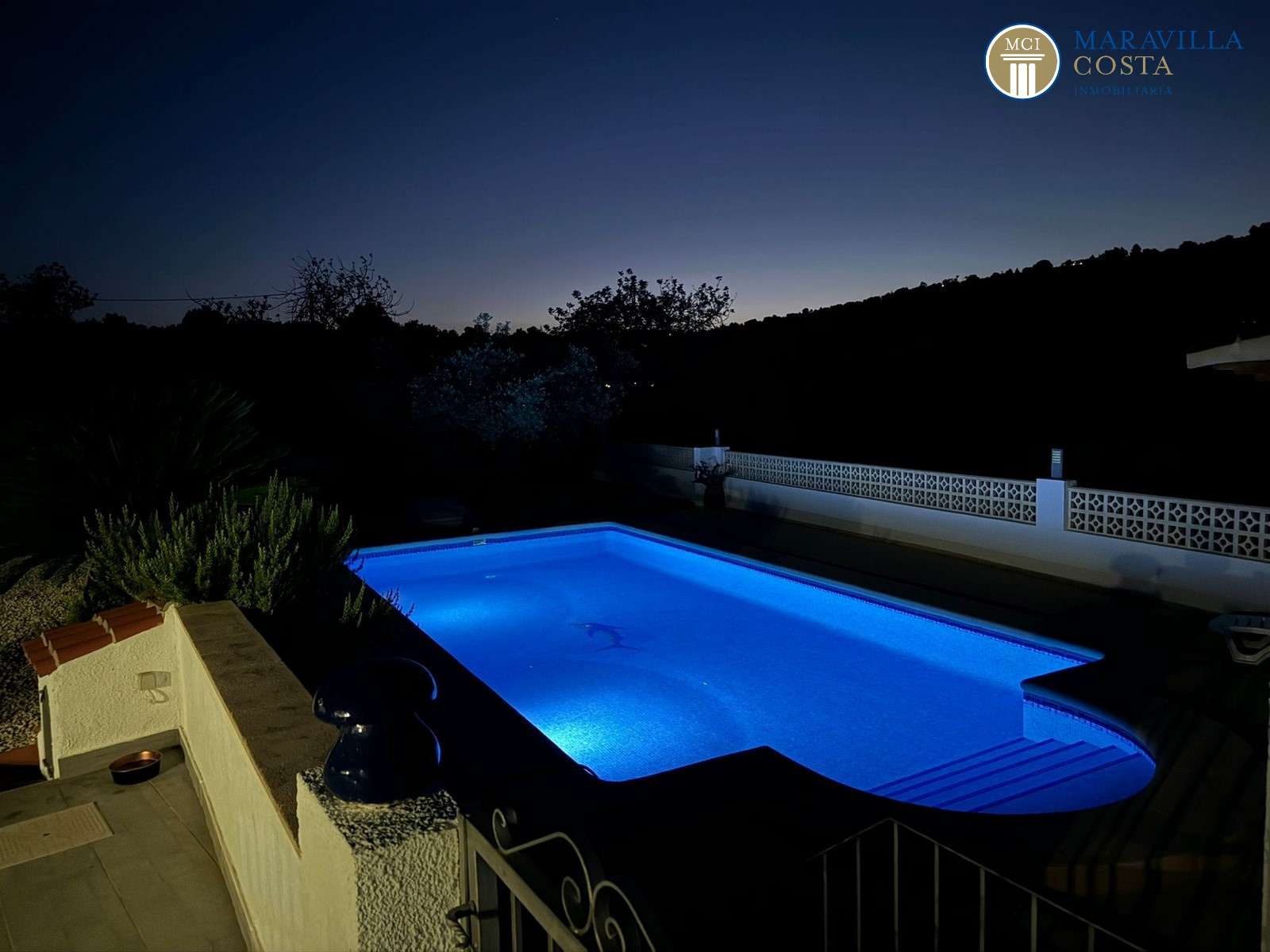 Finca zu verkaufen mit vier Schlafzimmern und Pool in der Gegend von Canor, Benissa (Alicante)