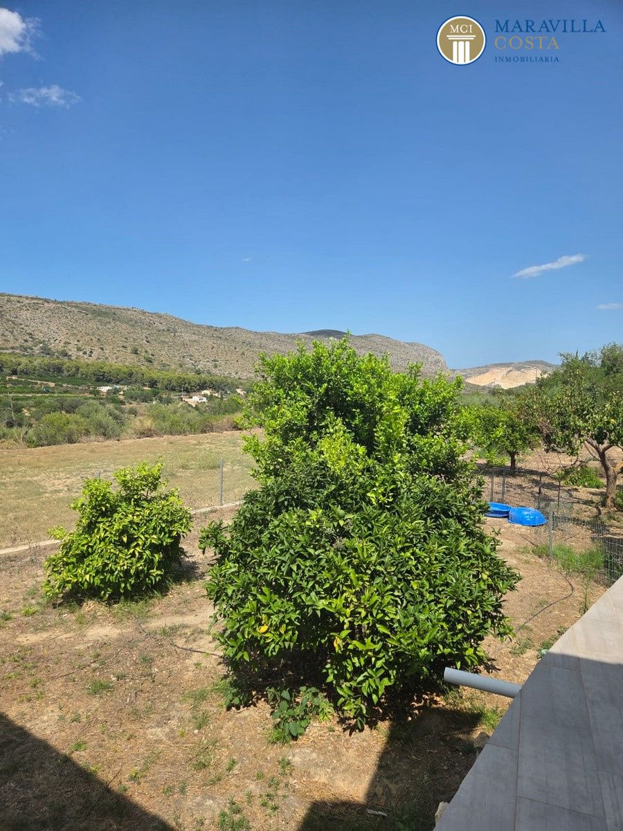 Finca zu verkaufen mit vier Schlafzimmern und Pool in der Gegend von Canor, Benissa (Alicante)