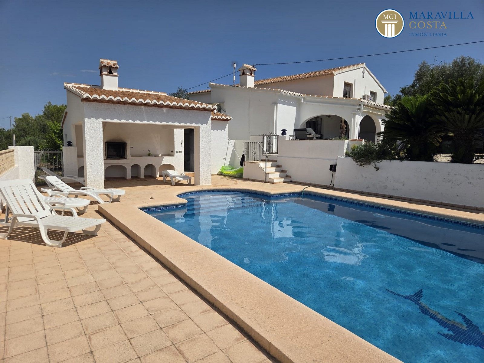 Finca zu verkaufen mit vier Schlafzimmern und Pool in der Gegend von Canor, Benissa (Alicante)