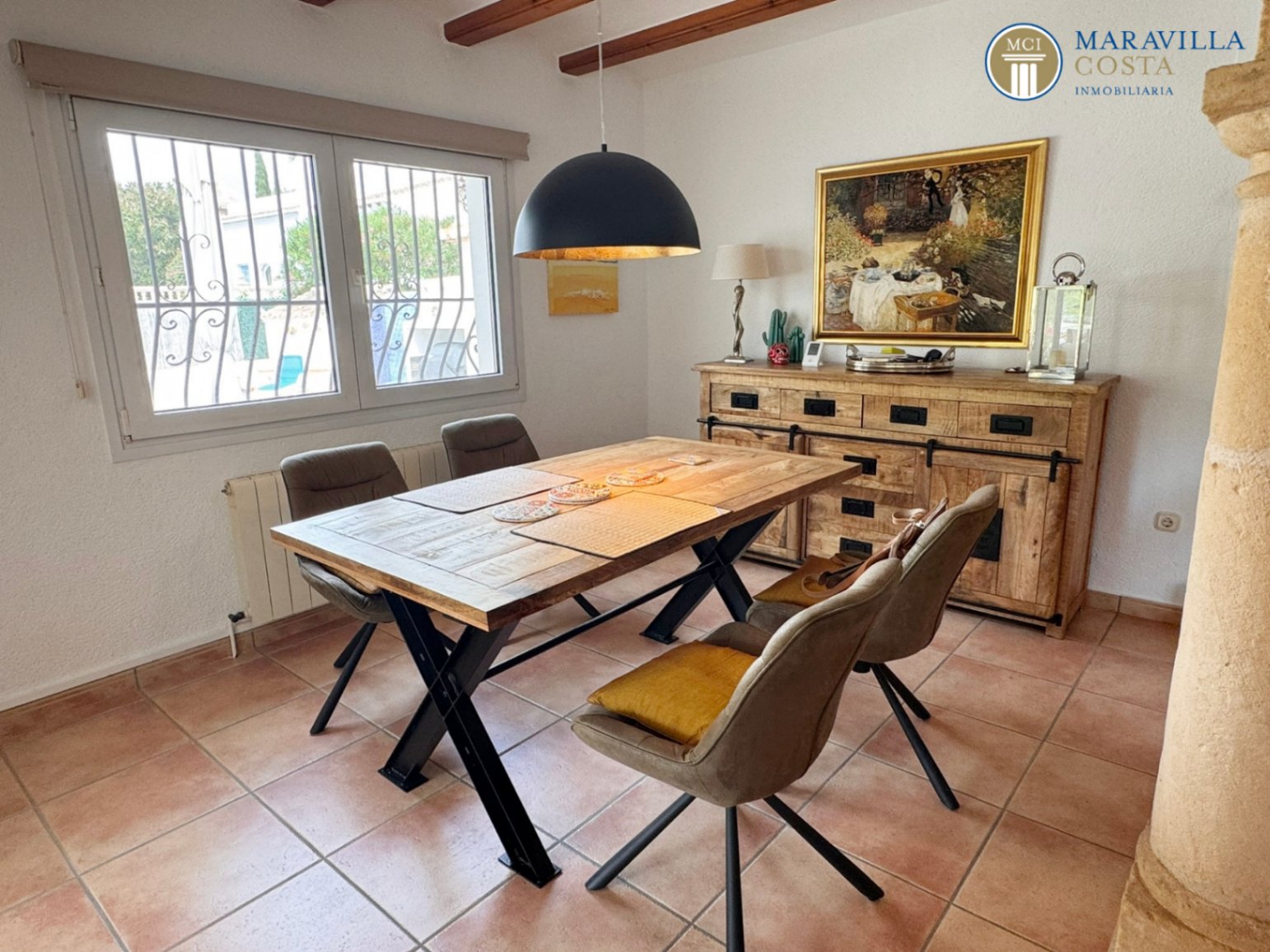 Sonniges Wohlfühlhaus mit mediterranem Garten, Pool und traumhafter Naya im Verkauf in Jávea (Alicante)