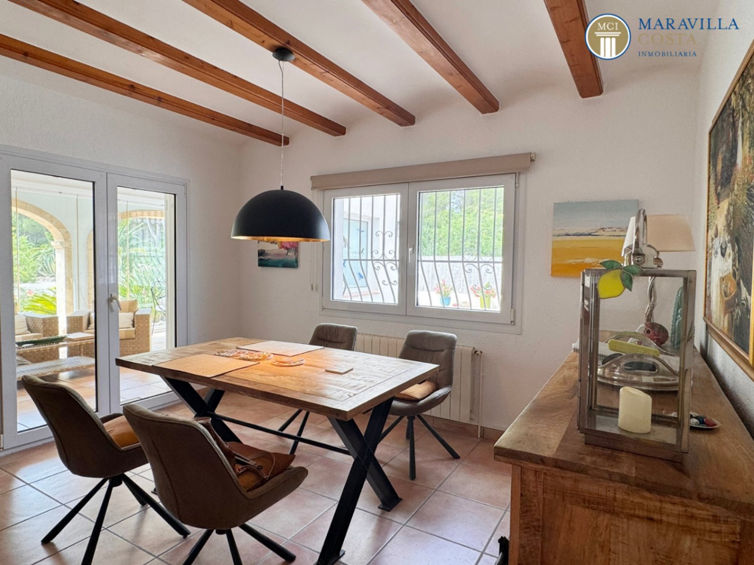 Sonniges Wohlfühlhaus mit mediterranem Garten, Pool und traumhafter Naya im Verkauf in Jávea (Alicante)