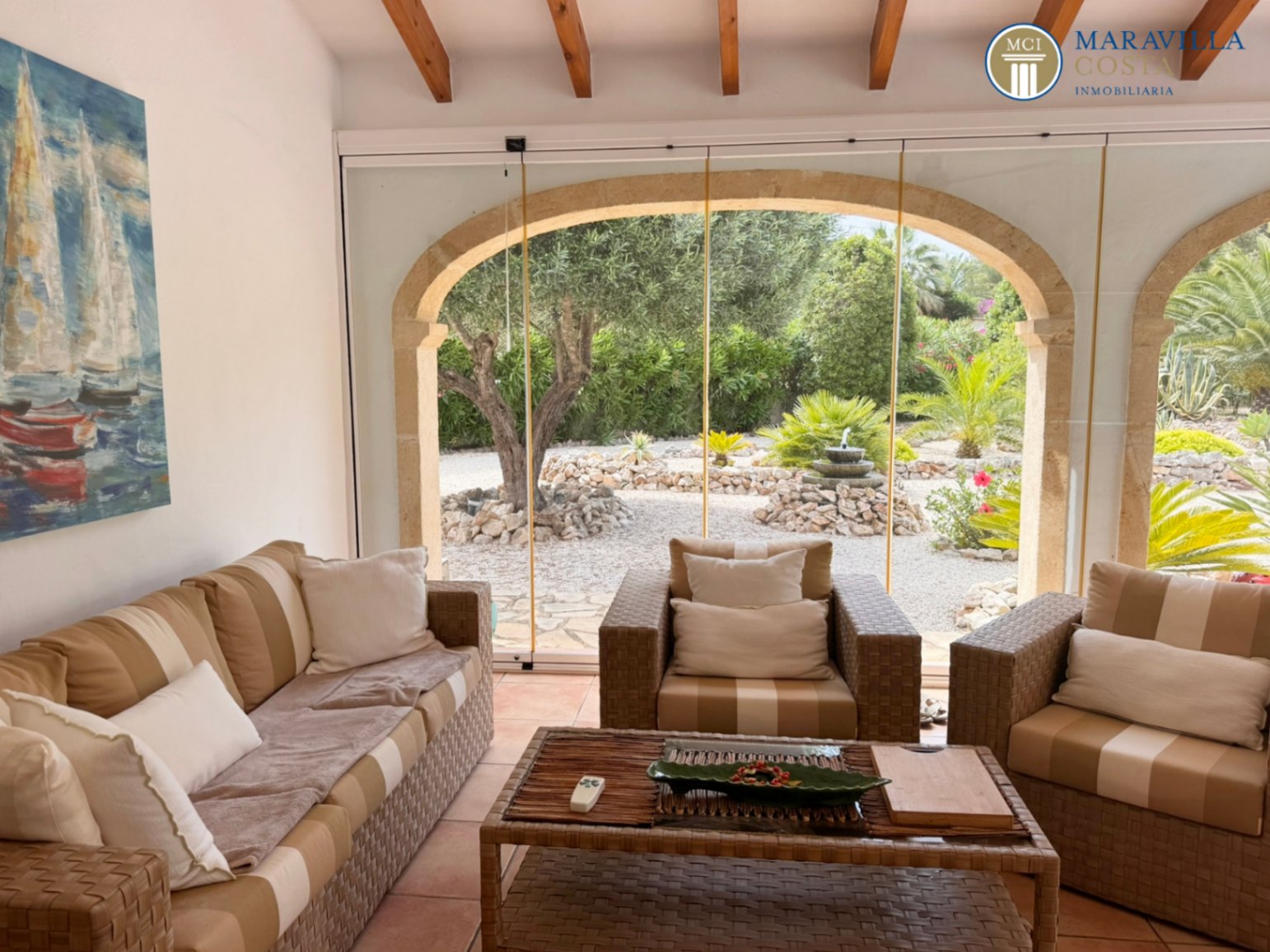Sonniges Wohlfühlhaus mit mediterranem Garten, Pool und traumhafter Naya im Verkauf in Jávea (Alicante)