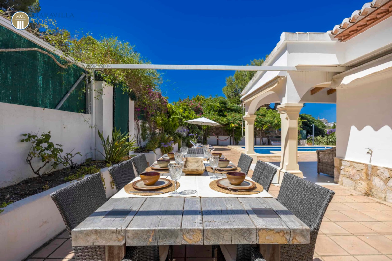 Charmante mediterrane Villa mit Panoramablick.