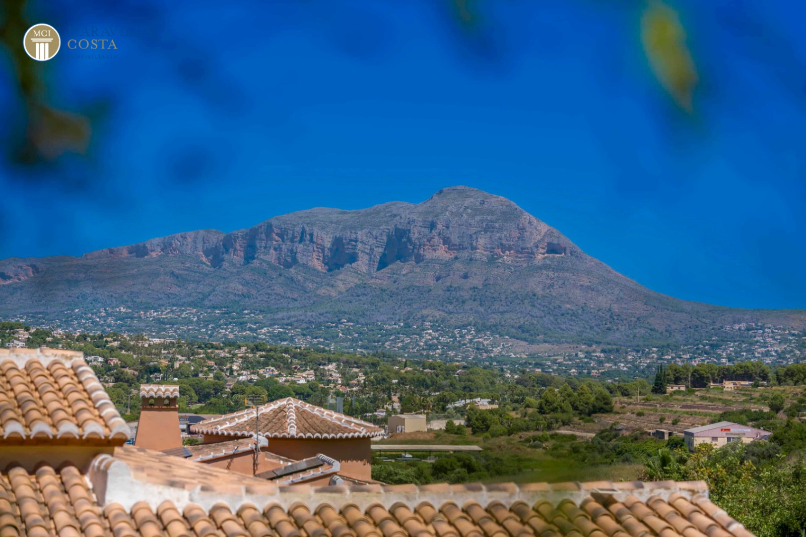 Charmante mediterrane Villa mit Panoramablick.
