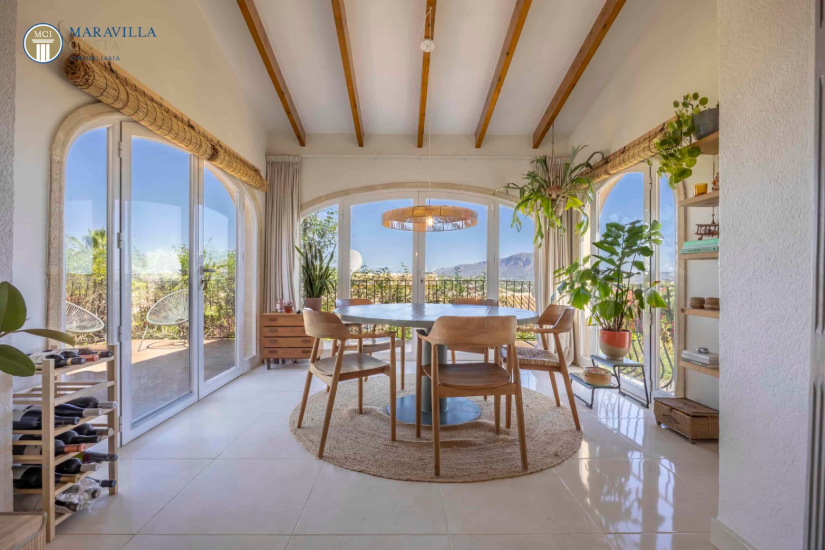 Charmante mediterrane Villa mit Panoramablick.
