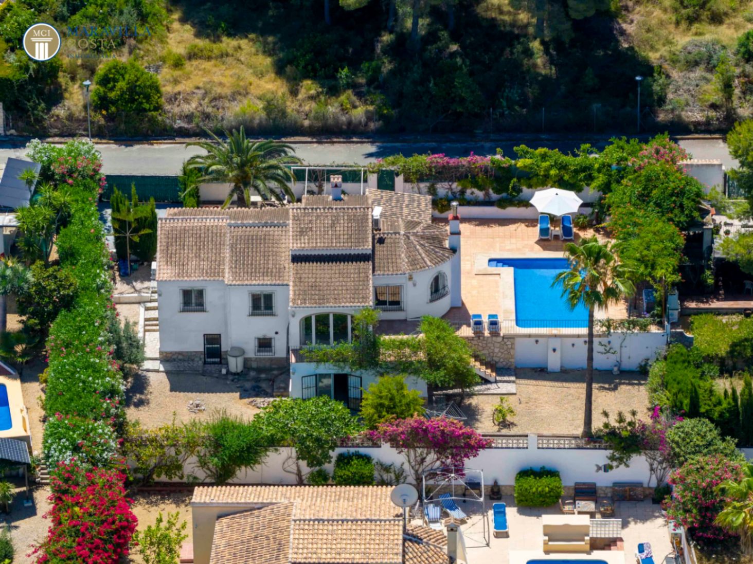 Charmante mediterrane Villa mit Panoramablick.