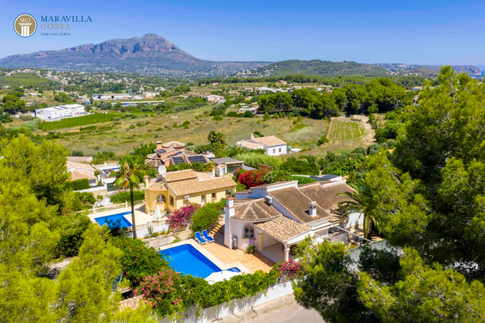 Charmante mediterrane Villa mit Panoramablick.