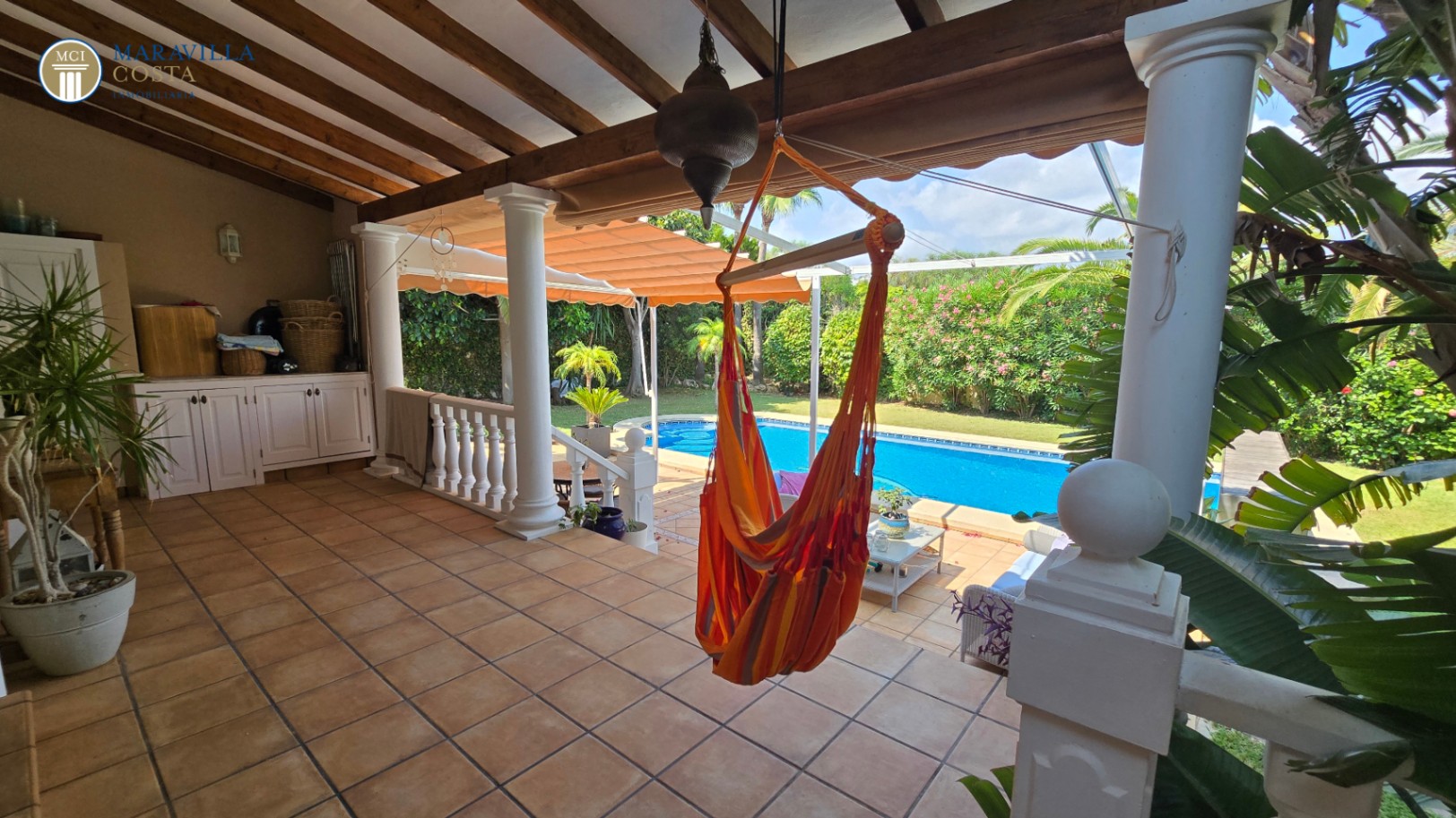 Grosszügige, elegante Villa im mediterranen Stil