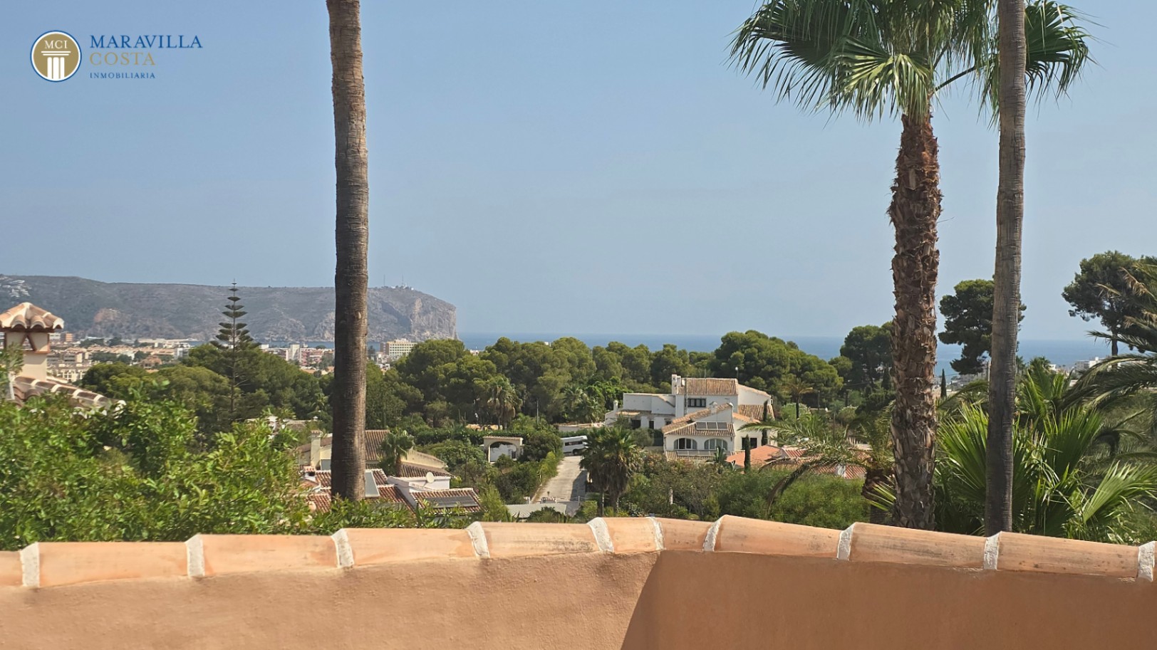 Grosszügige, elegante Villa im mediterranen Stil