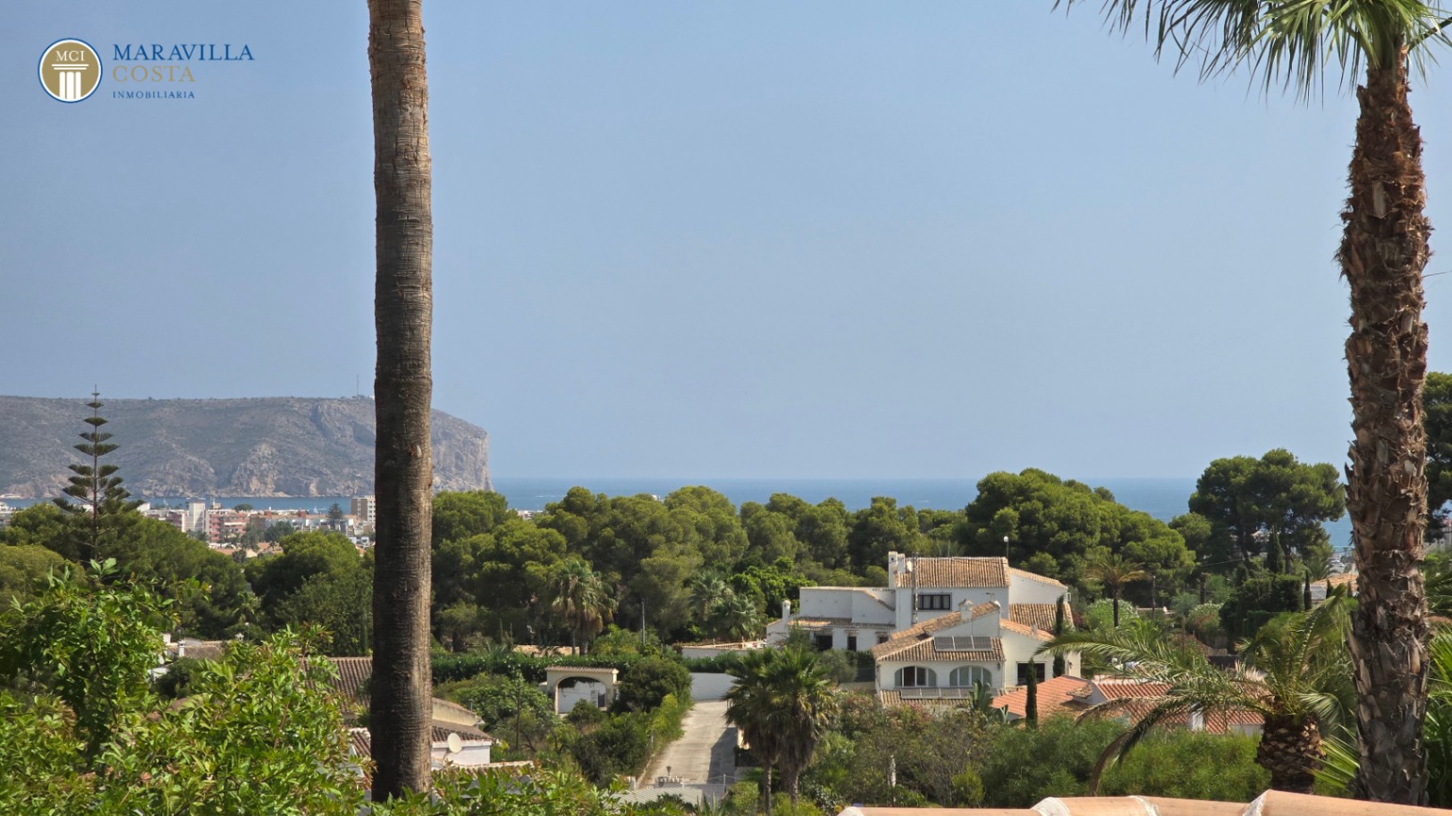 Grosszügige, elegante Villa im mediterranen Stil