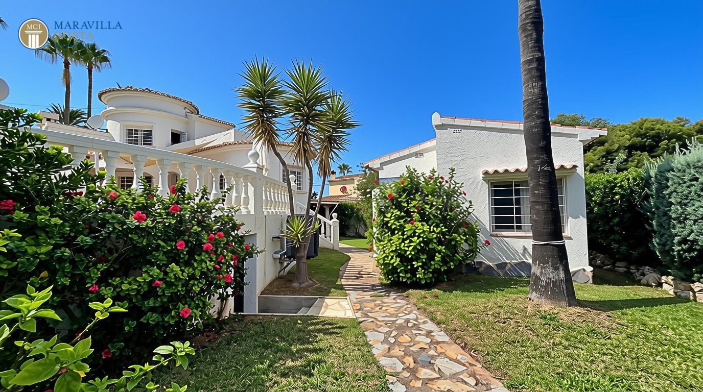 Stilvolle Villa mit Meerblick, Gästehaus und privatem Poolbereich in Jávea