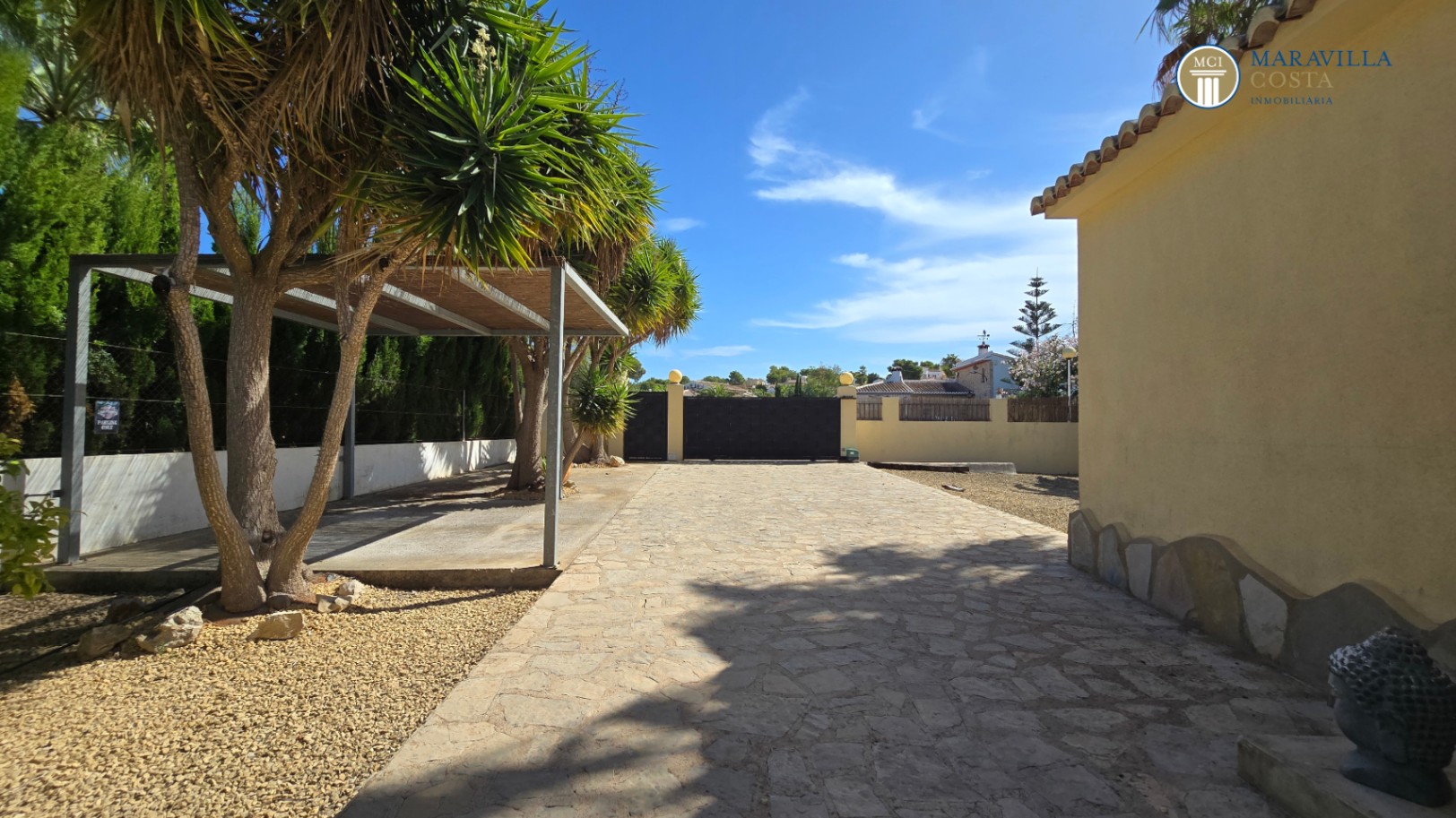  Sehr gepflegtes, mediterranes Haus auf einer Ebene in Jávea zu verkaufen