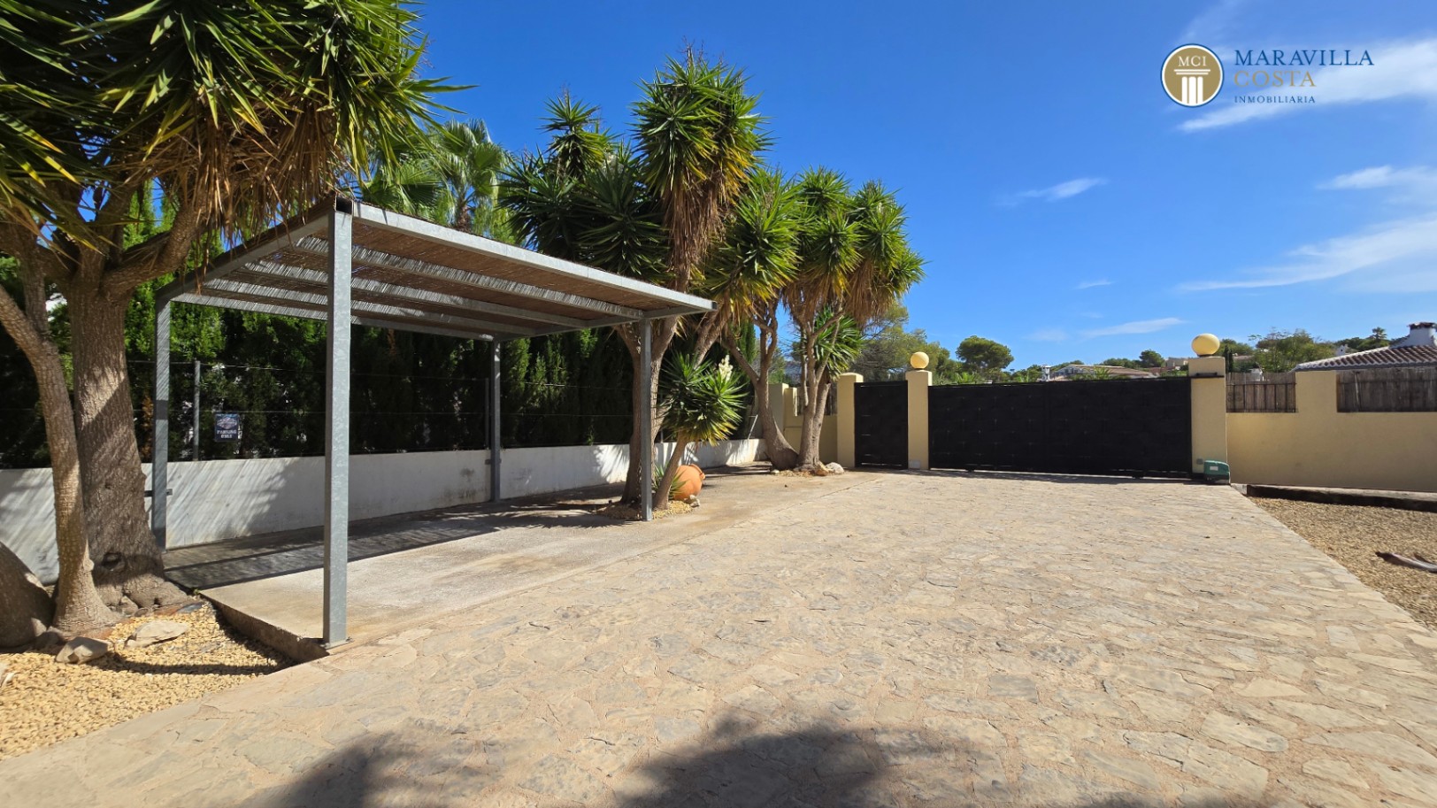  Sehr gepflegtes, mediterranes Haus auf einer Ebene in Jávea zu verkaufen