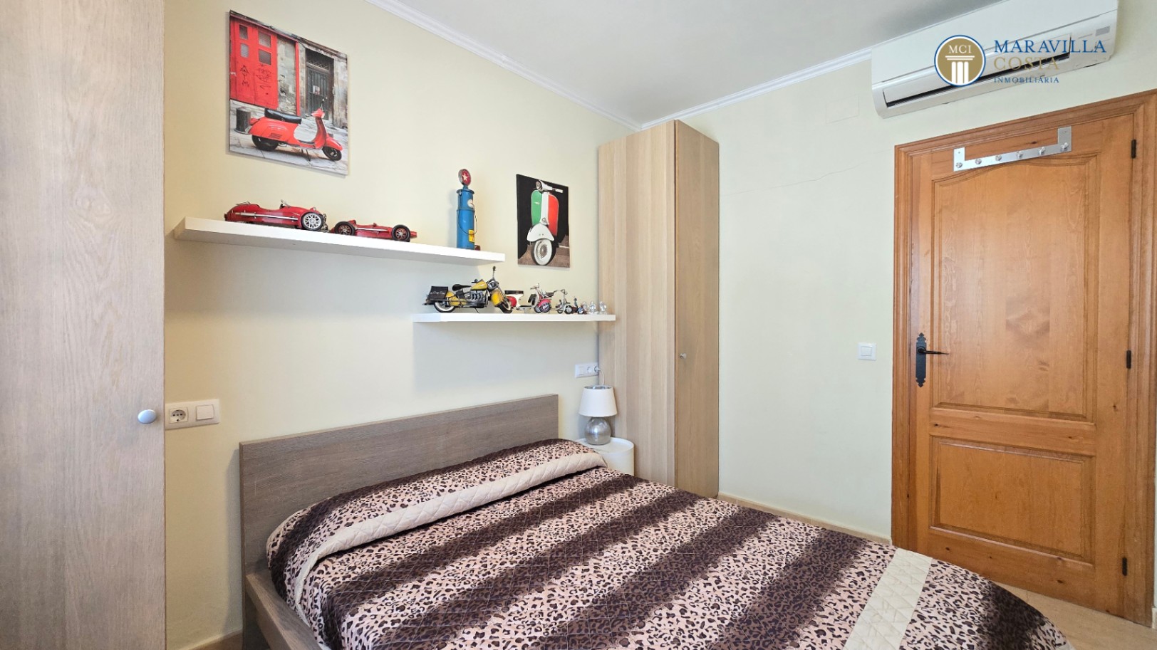  Sehr gepflegtes, mediterranes Haus auf einer Ebene in Jávea zu verkaufen