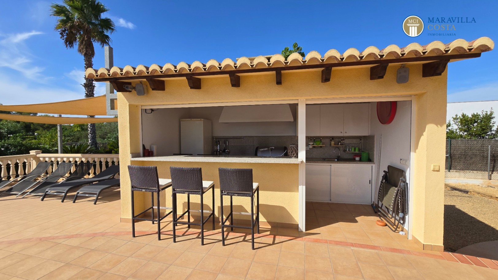  Sehr gepflegtes, mediterranes Haus auf einer Ebene in Jávea zu verkaufen