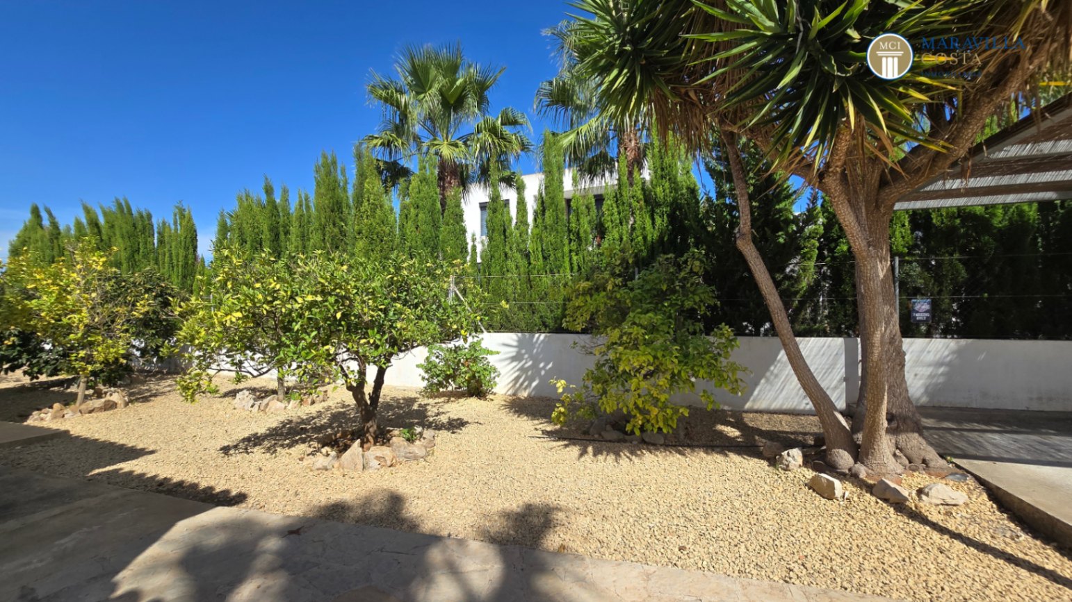  Sehr gepflegtes, mediterranes Haus auf einer Ebene in Jávea zu verkaufen
