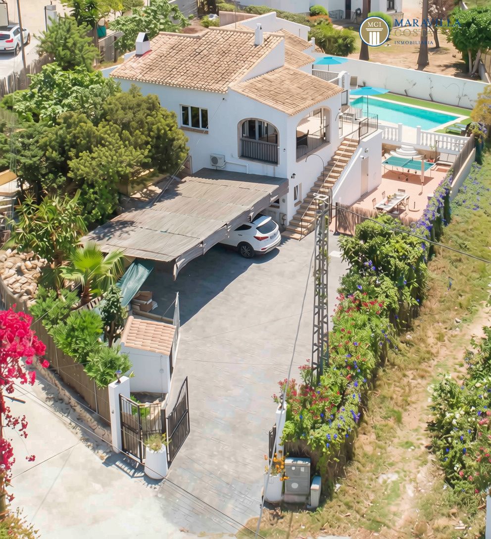 Sonnig gelegene Villa mit angenehmen Wohnkomfort